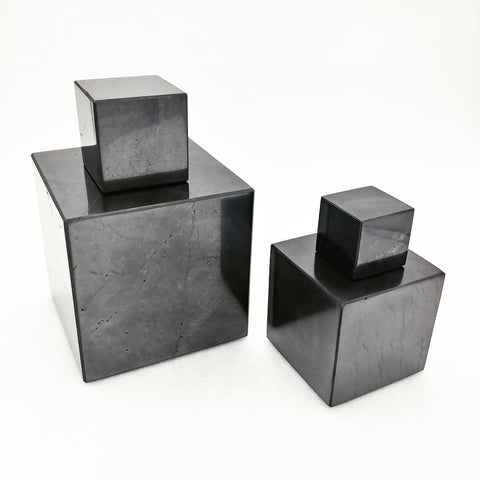 Shungite - Polished - Cube  4.5 cm (1.97'')